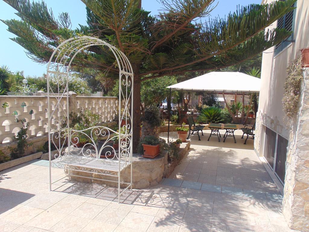 Alloggio In Villa Cristina B&B Gallipoli Ngoại thất bức ảnh