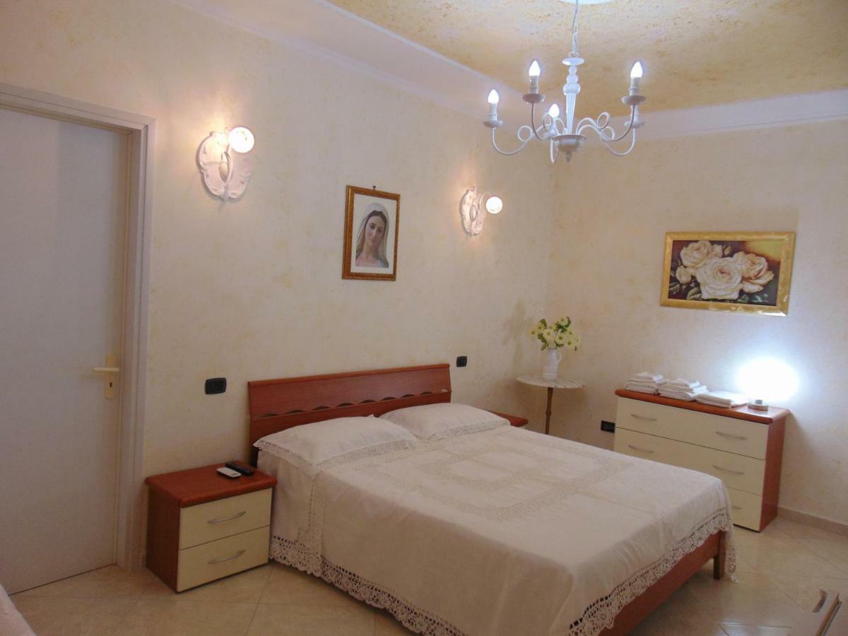 Alloggio In Villa Cristina B&B Gallipoli Ngoại thất bức ảnh